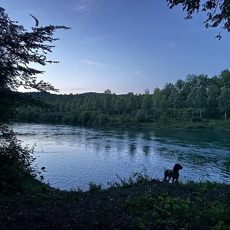 Kaliazo - Riverfront Alpaca Experience Hébergement de vacances