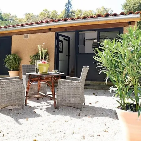 Kaliazo - Riverfront Alpaca Experience Hébergement de vacances Arnaud-Guilhem